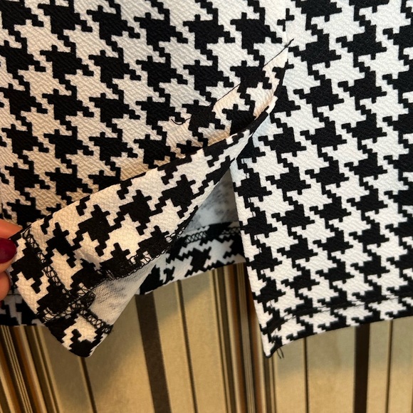 Bodycon houndstooth dress - Picture 8 of 16